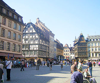 plaza-de-la-catedral-estrasburgo